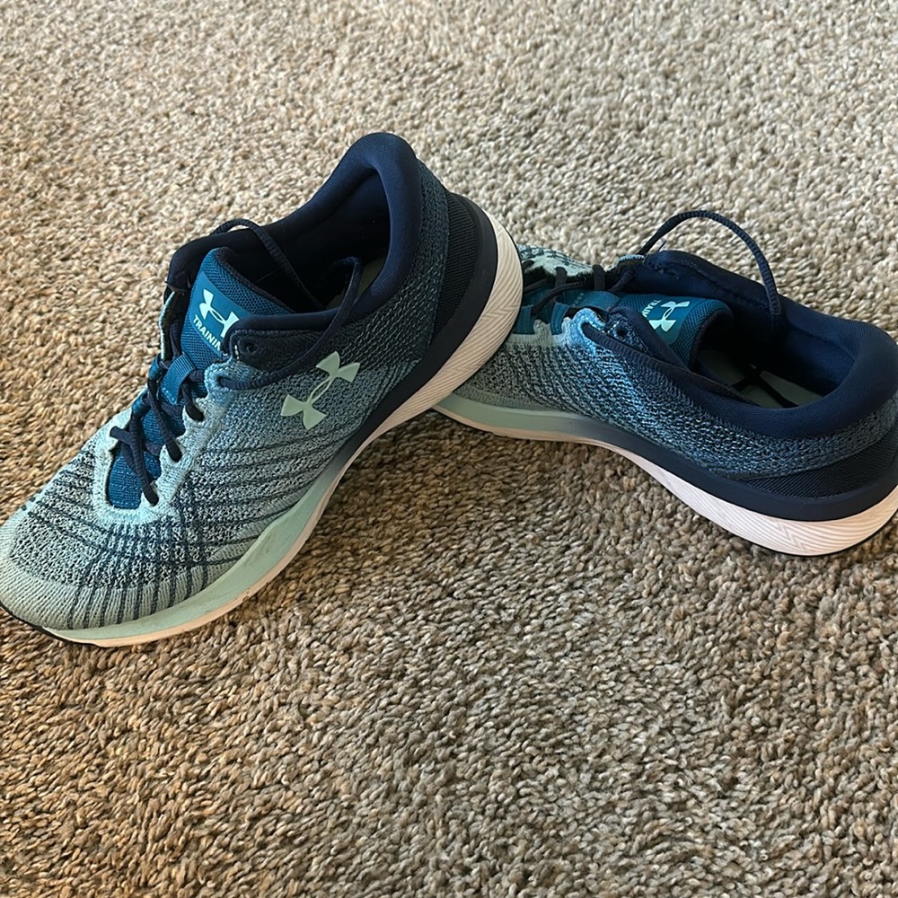 Under armour training charged shoes